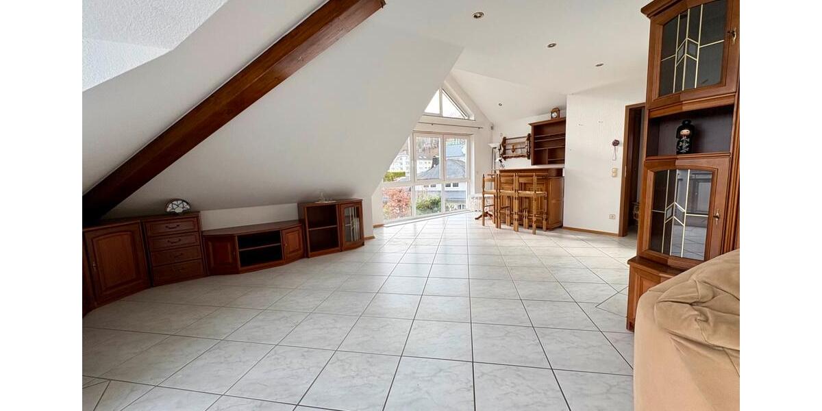 Dachgeschoßwohnung Bad Marienberg (Westerwald) - 3 Zimmer, 122 m&sup2;, 299.000&euro; | Angebot:25394308