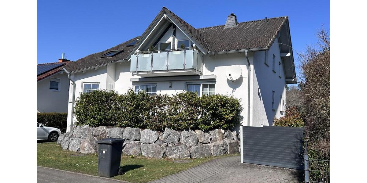 Dachgeschoßwohnung Herborn - 4 Zimmer, 118 m&sup2;, 860&euro; | Angebot:25807434