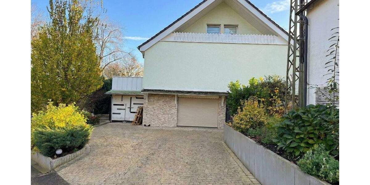 Einfamilienhaus Alsdorf - 4 Zimmer, 140 m&sup2;, 250.000&euro; | Angebot:25775950