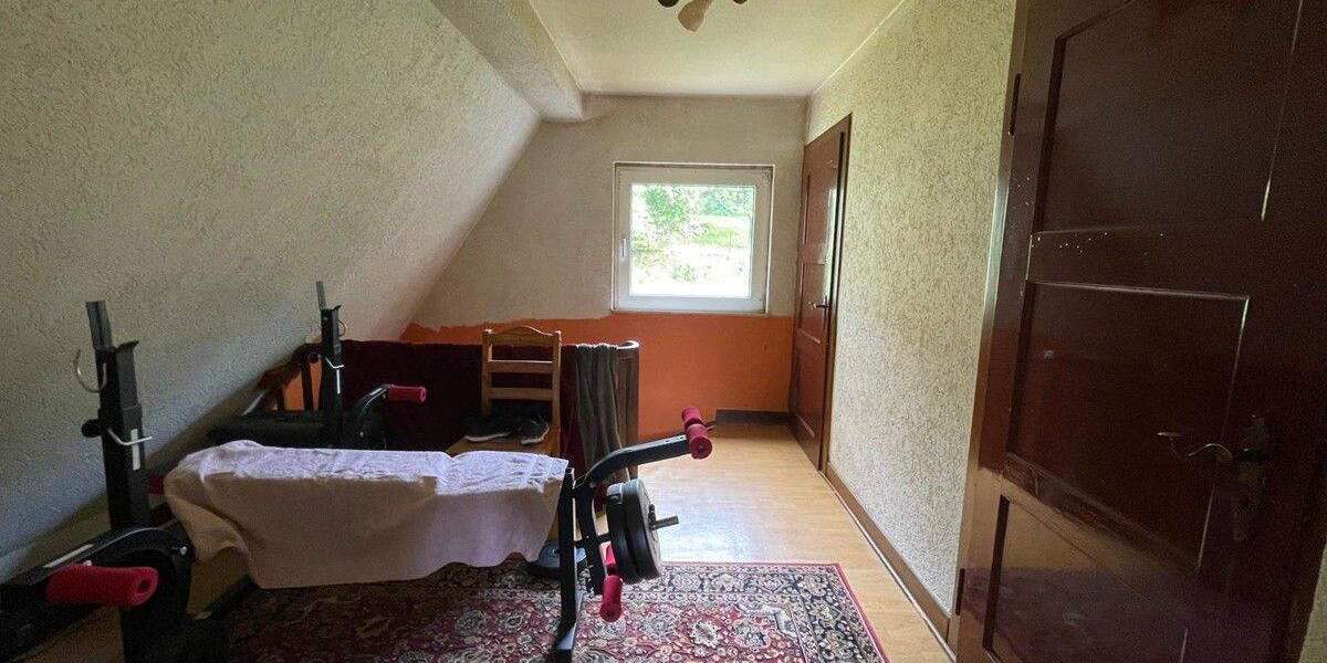 Einfamilienhaus Dietzhölztal / Ewersbach Ewersbach - 5 Zimmer, 93 m&sup2;, 98.000&euro; | Angebot:25768526