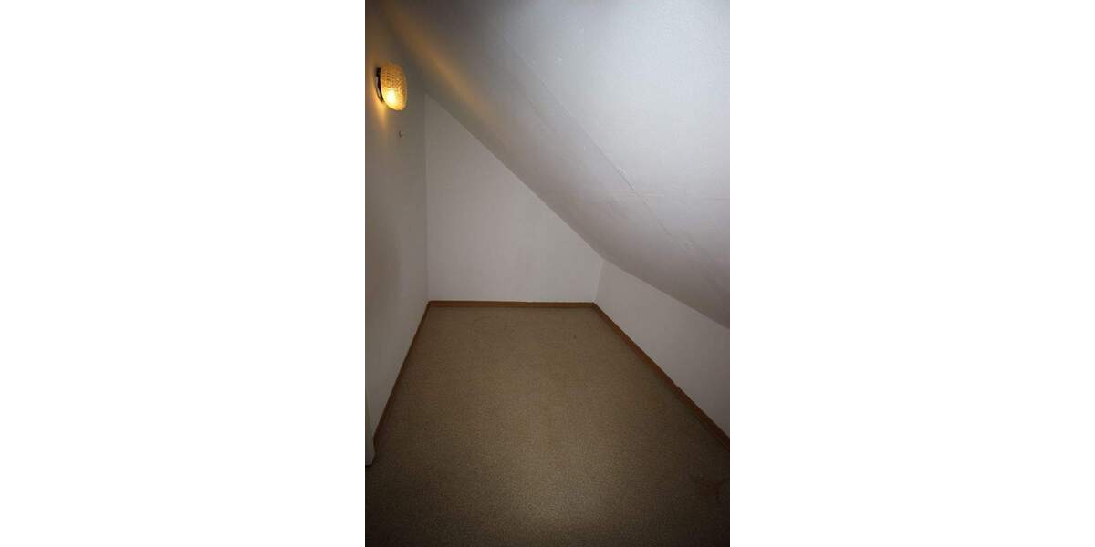 Etagenwohnung Lennestadt Langenei - 4 Zimmer, 126 m&sup2;, 700&euro; | Angebot:25836196