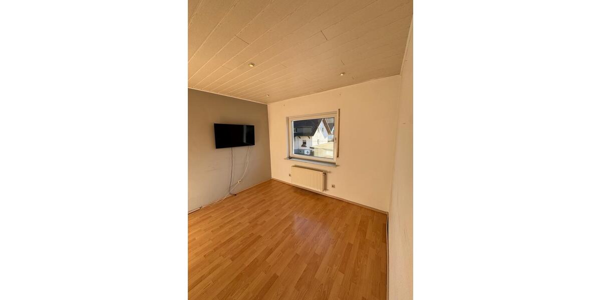 Doppelhaushälfte Reichshof - 4 Zimmer, 96 m&sup2;, 230.000&euro; | Angebot:26067163