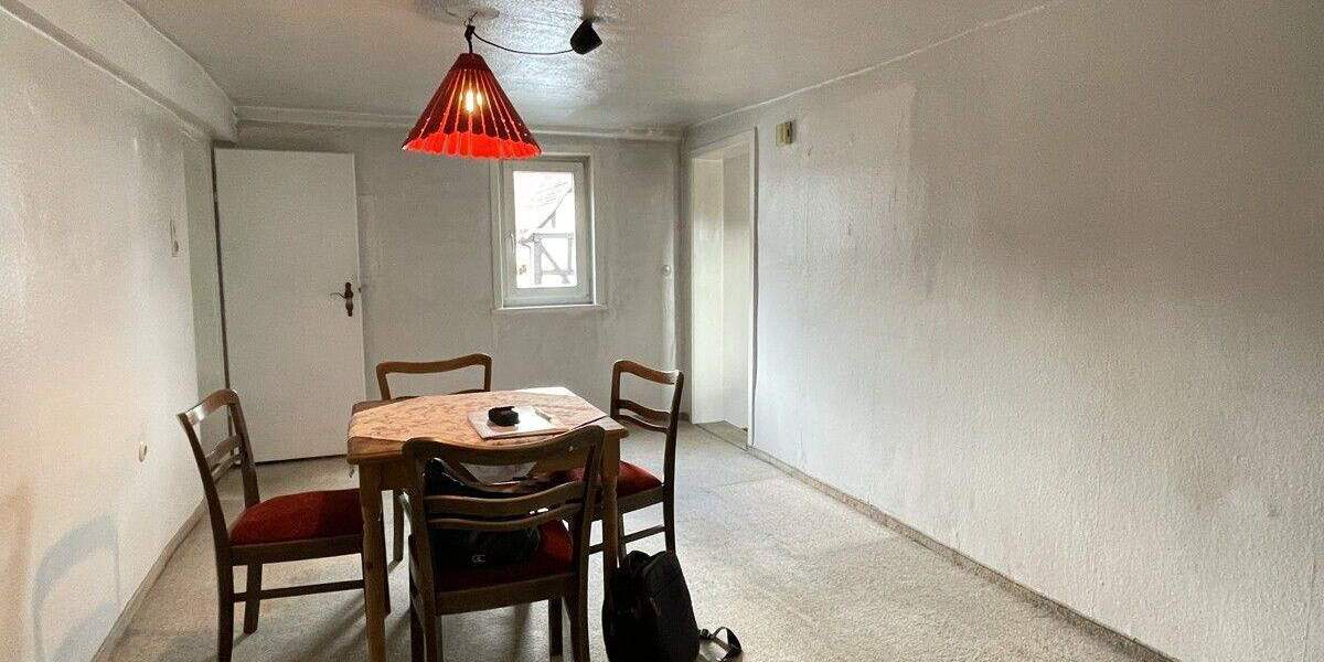 Mehrfamilienhaus, Wohnhaus Dillenburg / Nanzenbach Nanzenbach - 6 Zimmer, 127 m&sup2;, 179.000&euro; | Angebot:25665427