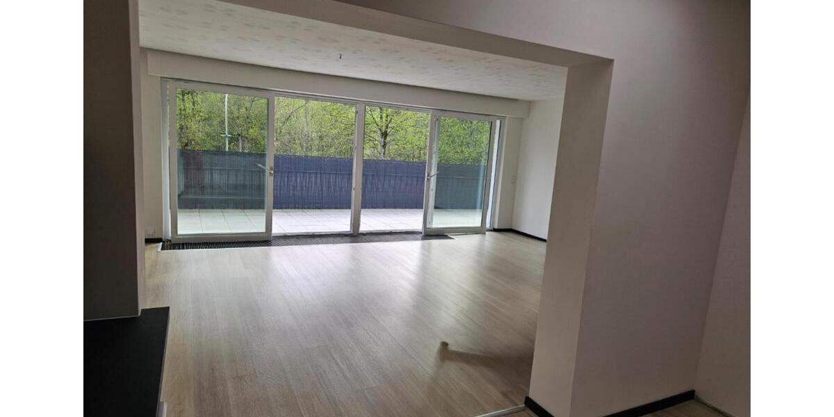 Etagenwohnung Reichshof - 4 Zimmer, 144 m&sup2;, 1.300&euro; | Angebot:26365967
