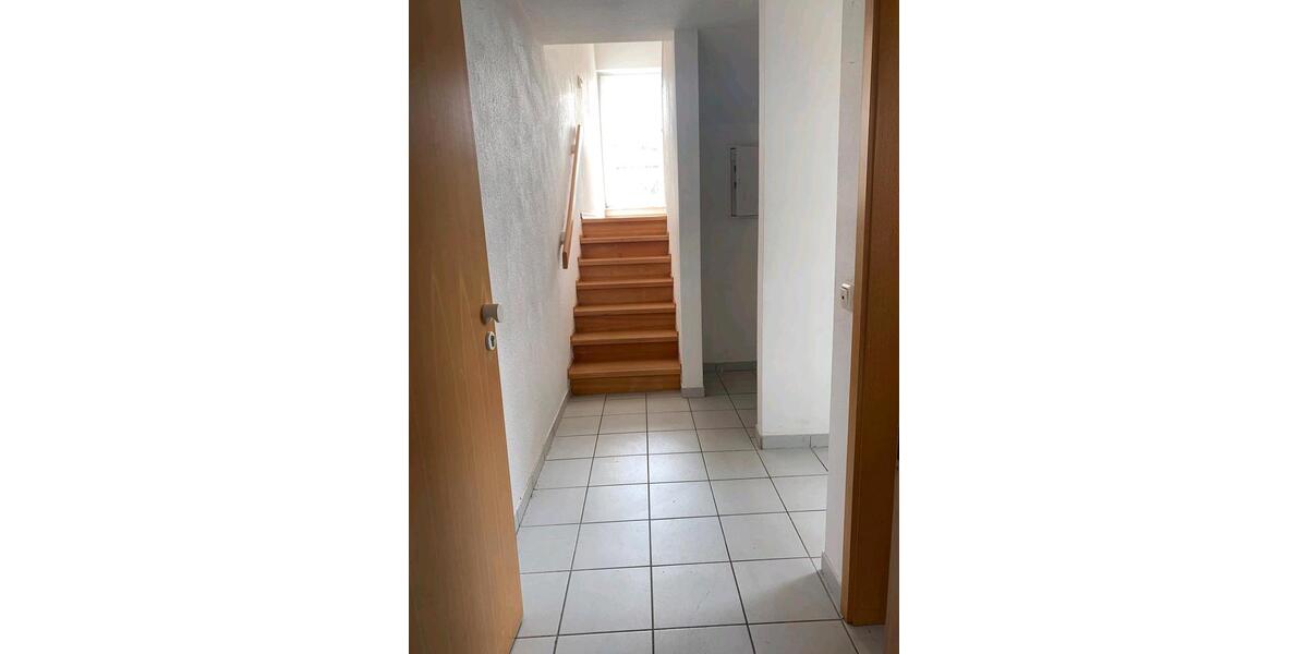 Etagenwohnung Siegen Dillnhütten - 2.5 Zimmer, 65 m&sup2;, 650&euro; | Angebot:26049837