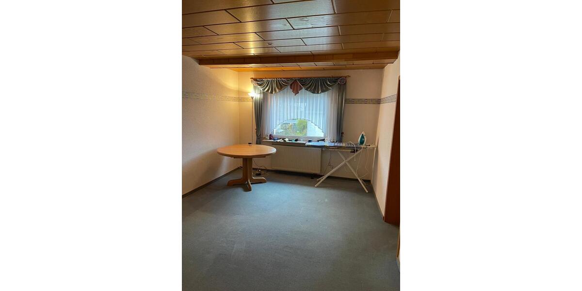 Einfamilienhaus Eschenburg - 8 Zimmer, 183 m&sup2;, 229.000&euro; | Angebot:25822346