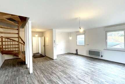 Haus Kirchhundem - 6 Zimmer, 181 m&sup2;, 220.000&euro; | Angebot:26443508
