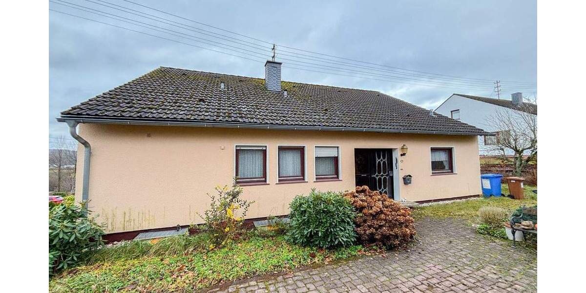 Bungalow Molzhain - 4 Zimmer, 121 m&sup2;, 249.000&euro; | Angebot:25738127