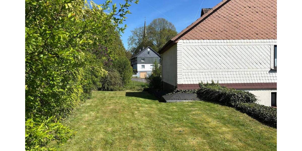 Mehrfamilienhaus, Wohnhaus Hamm/Sieg Sieg - 6 Zimmer, 214 m&sup2;, 129.000&euro; | Angebot:25691824