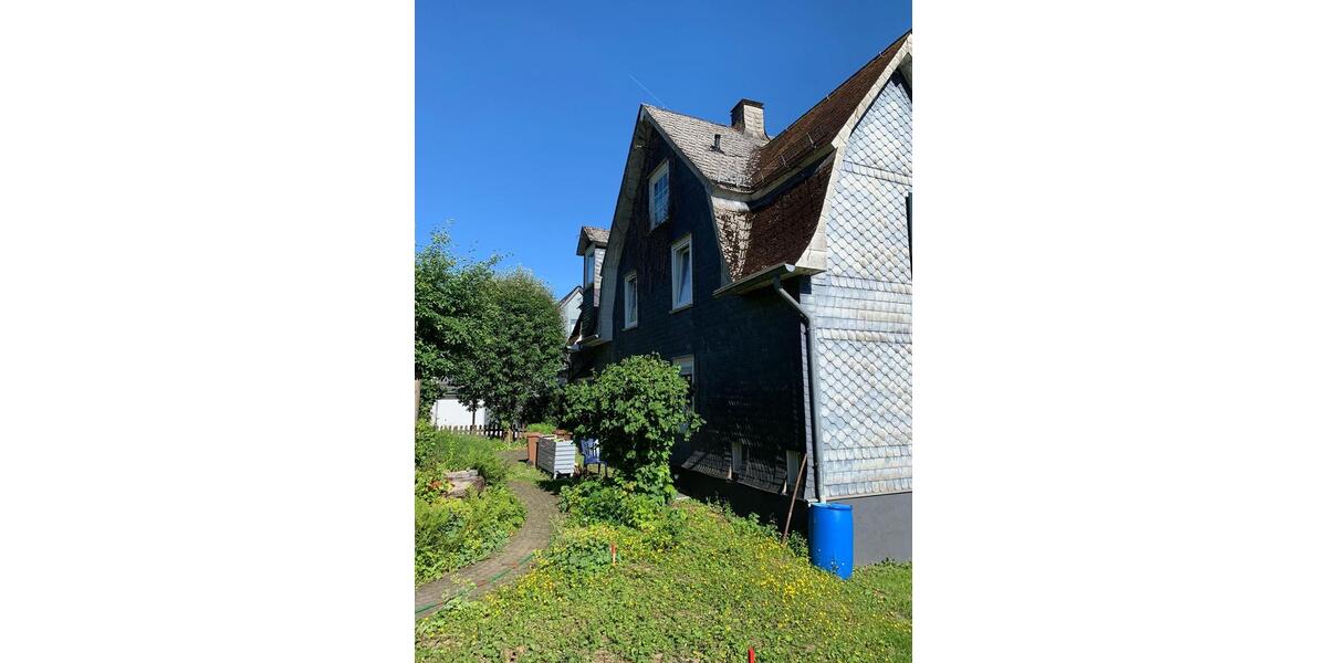 Einfamilienhaus Netphen - 8 Zimmer, 220 m&sup2;, 345.000&euro; | Angebot:24211908