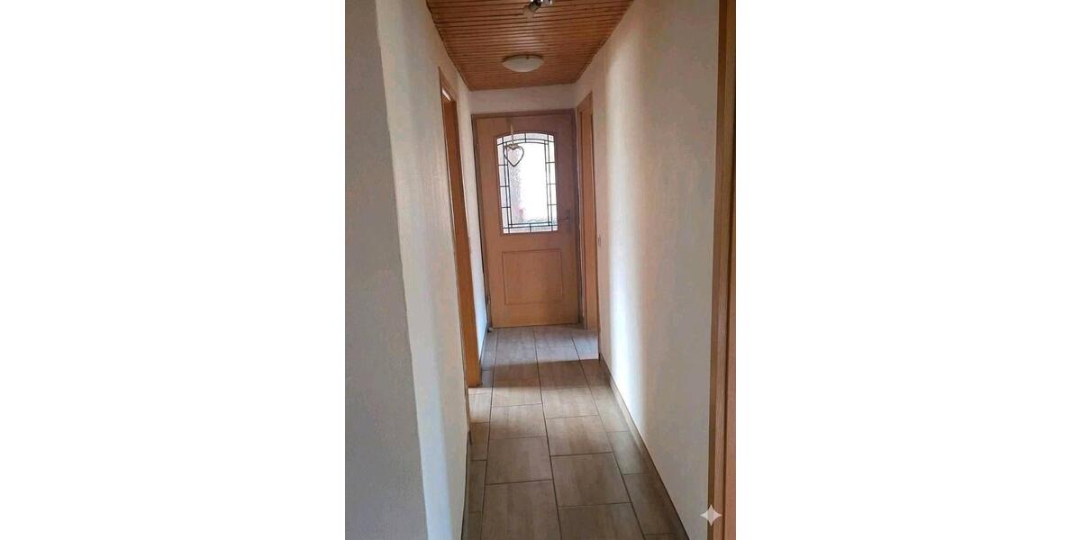 Dachgeschoßwohnung Drolshagen - 4 Zimmer, 75 m&sup2;, 650&euro; | Angebot:25907468