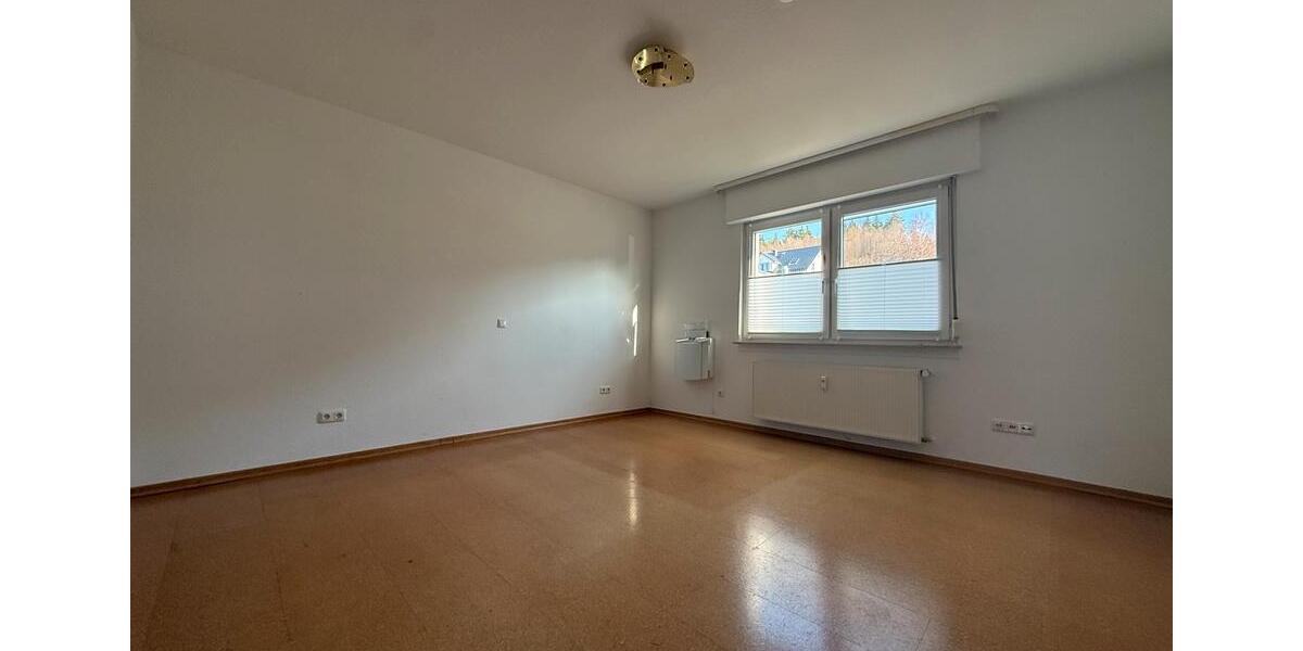 Erdgeschoßwohnung Wilnsdorf - 5 Zimmer, 125 m&sup2;, 1.200&euro; | Angebot:25366357