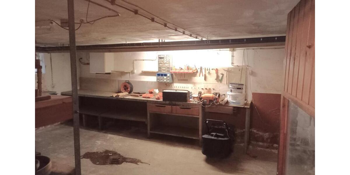 Einfamilienhaus Hellenhahn-Schellenberg Schellenberg - 7 Zimmer, 166 m&sup2;, 239.000&euro; | Angebot:24849900