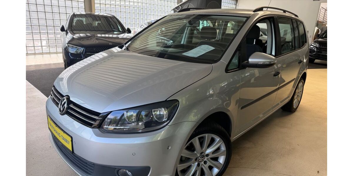 VW Touran 156.200 km 10.990 &euro; Kreuztal 57223