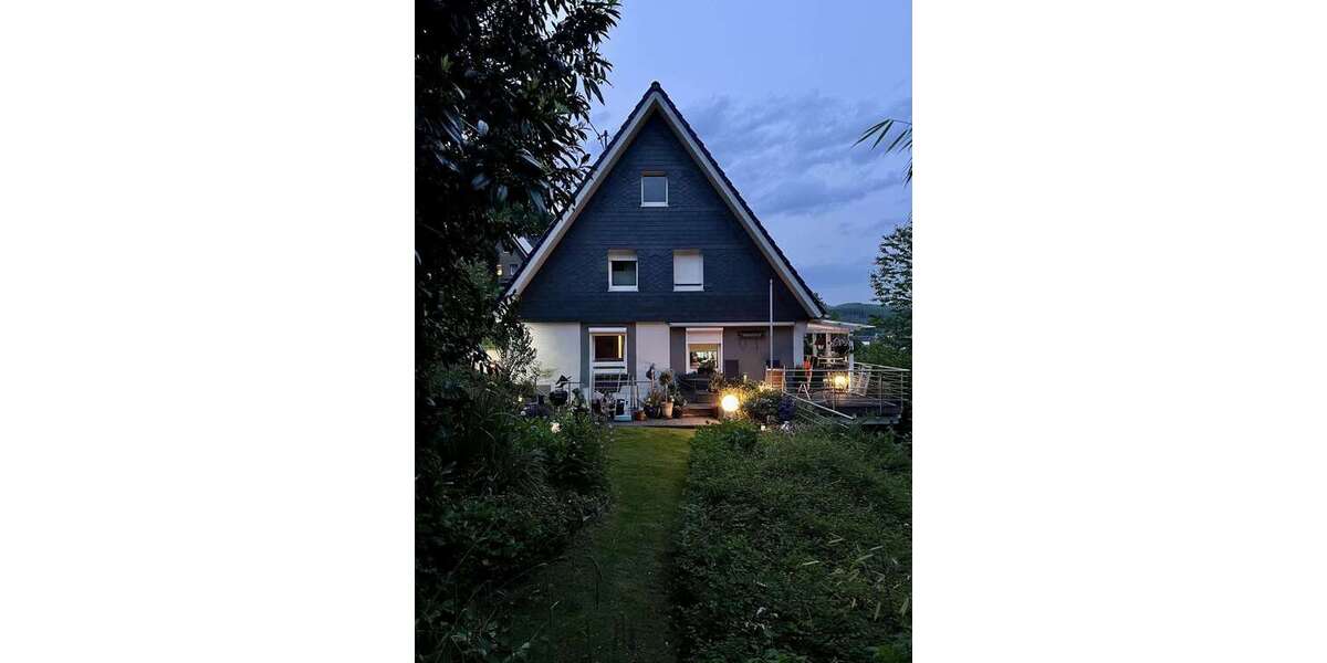 Einfamilienhaus Netphen - 6 Zimmer, 202 m&sup2;, 385.000&euro; | Angebot:26067220