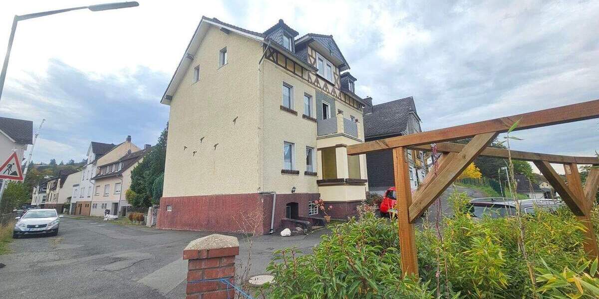 Mehrfamilienhaus, Wohnhaus Betzdorf - 9 Zimmer, 203 m&sup2;, 163.500&euro; | Angebot:25776381