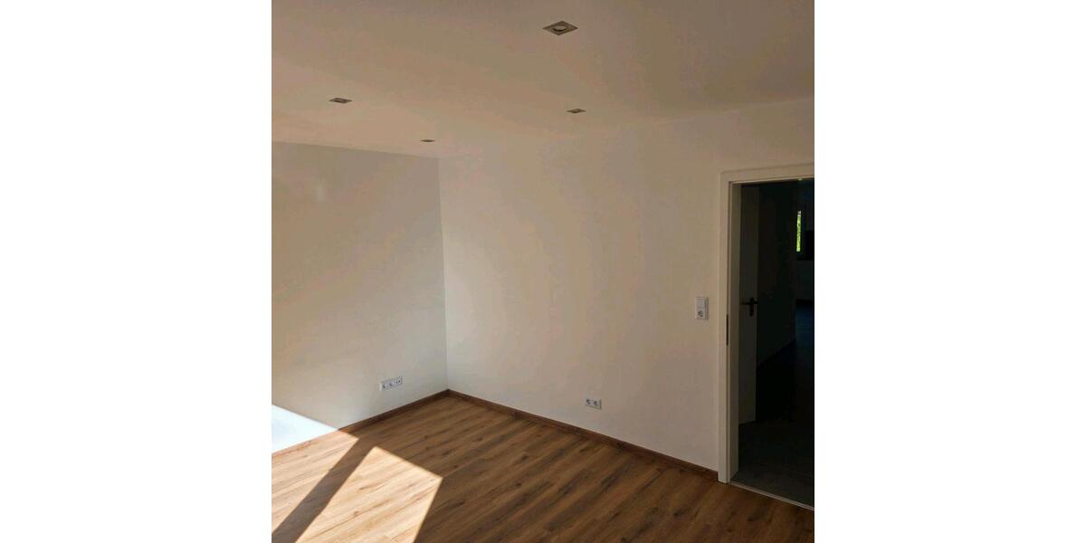 Erdgeschoßwohnung Niederfischbach - 3 Zimmer, 90 m&sup2;, 900&euro; | Angebot:26621572
