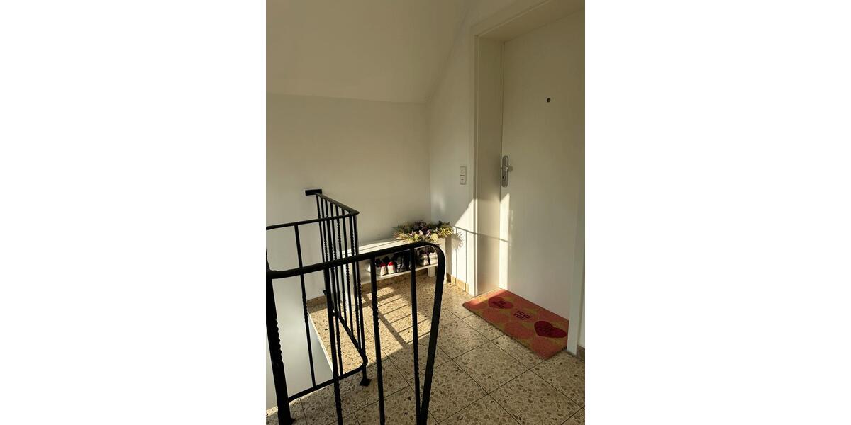 Dachgeschoßwohnung Kreuztal - 3 Zimmer, 72 m&sup2;, 238.000&euro; | Angebot:25855169