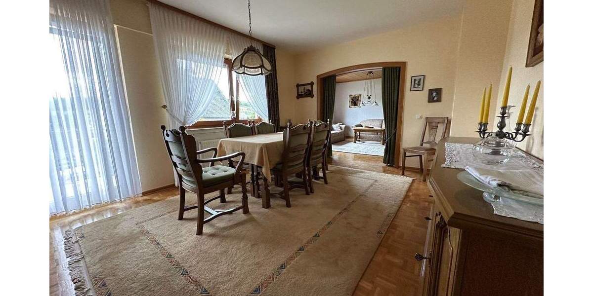 Mehrfamilienhaus, Wohnhaus Erndtebrück - 7 Zimmer, 191 m&sup2;, 259.000&euro; | Angebot:25770545
