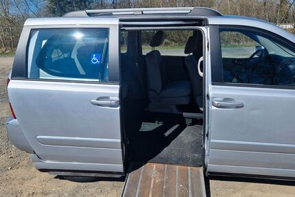 Kia Carnival 47.900 km 8.200 &euro; Elkenroth 57578