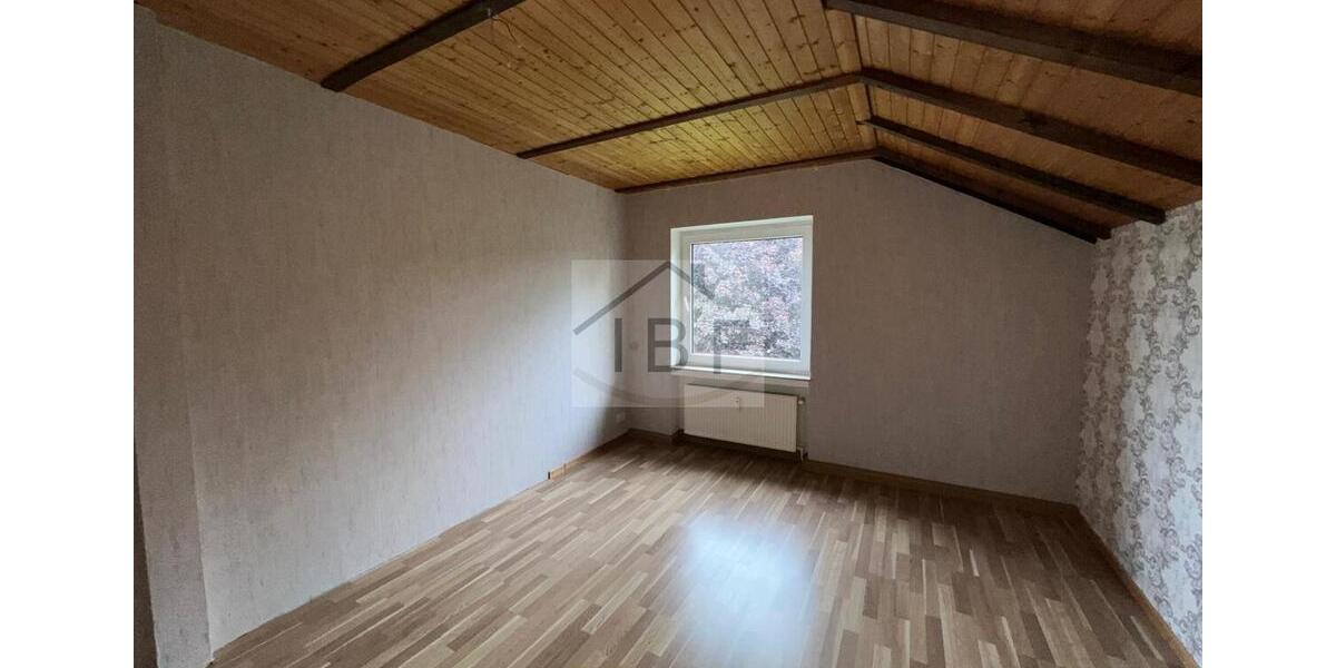 Dachgeschoßwohnung Wilnsdorf - 3 Zimmer, 79 m&sup2;, 630&euro; | Angebot:24429801