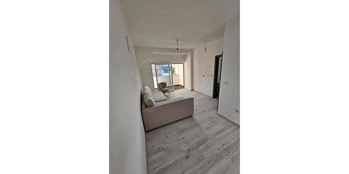 Dachgeschoßwohnung Siegen Dillnhütten - 3 Zimmer, 60 m&sup2;, 700&euro; | Angebot:25957369