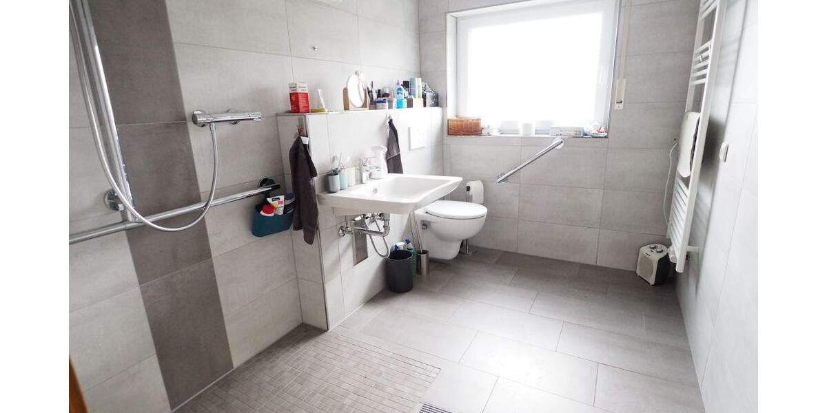 Einfamilienhaus Hattert - 5 Zimmer, 160 m&sup2;, 170.000&euro; | Angebot:25729652