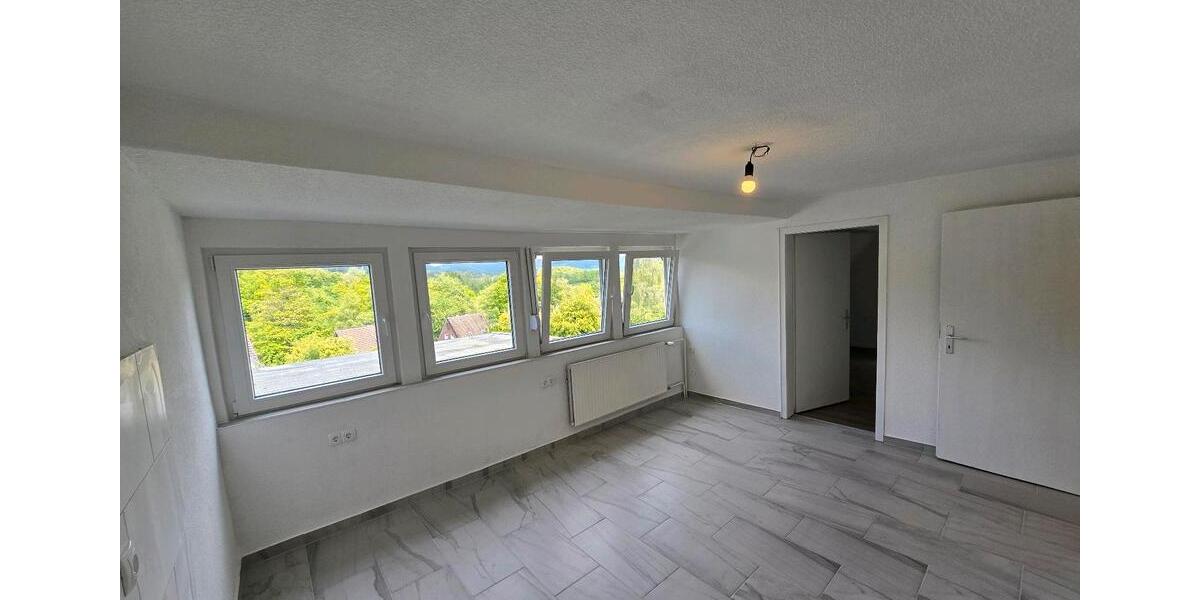Etagenwohnung Hilchenbach - 3 Zimmer, 87 m&sup2;, 720&euro; | Angebot:26648915