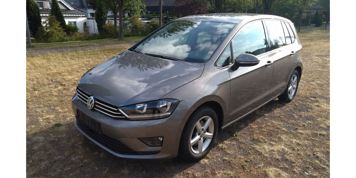 VW Golf Sportsvan 50.000 km 14.400 &euro; Dillenburg 35684