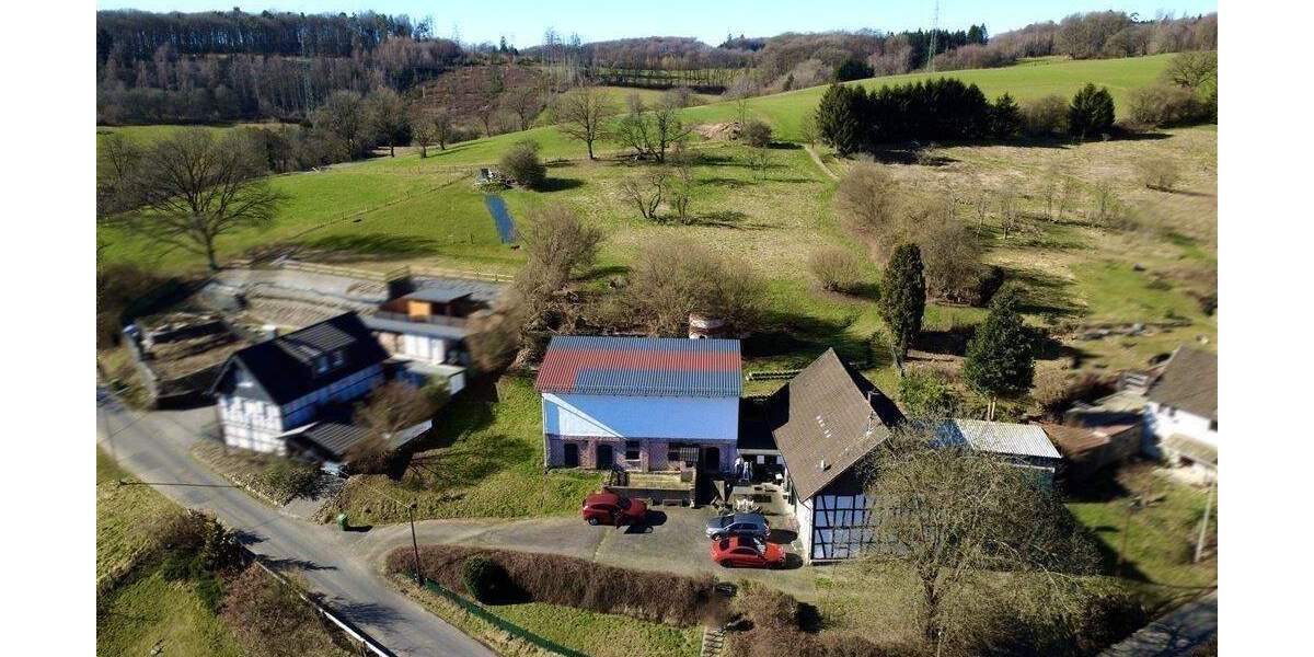 Bauernhaus, Landhaus Waldbröl Krahwinkel - 6 Zimmer, 160 m&sup2;, 299.500&euro; | Angebot:25678593