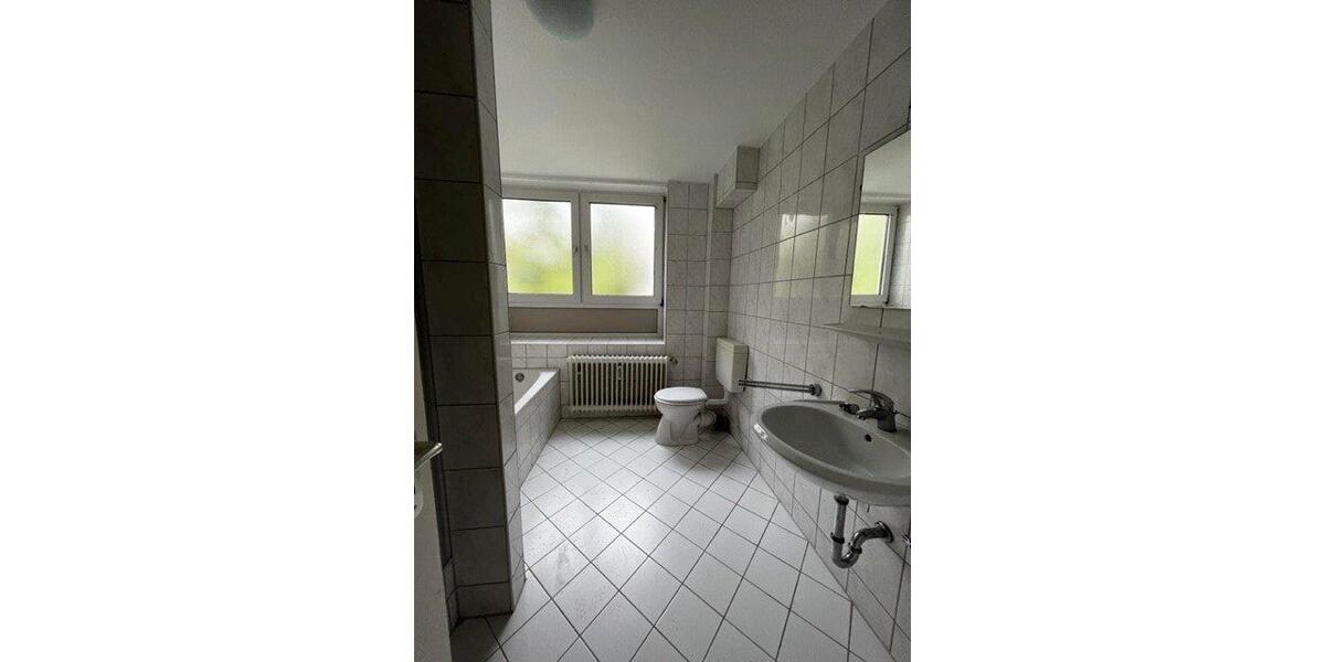 Etagenwohnung Siegen Dillnhütten - 4 Zimmer, 143 m&sup2;, 1.050&euro; | Angebot:26422038