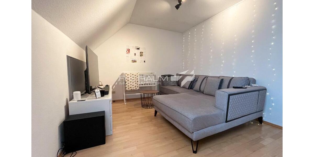 Dachgeschoßwohnung Neunkirchen - 2 Zimmer, 67 m&sup2;, 500&euro; | Angebot:26025227