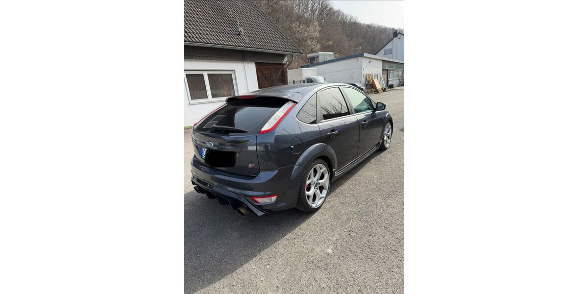 Ford Focus 231.950 km 5.000 &euro; Lennestadt 57368