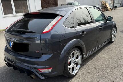 Ford Focus 231.950 km 5.600 &euro; Lennestadt 57368