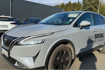 Nissan Qashqai 72.000 km 28.390 &euro; Bruchertseifen 57539