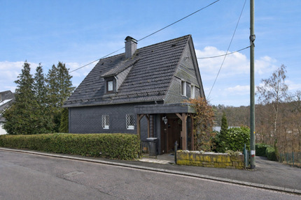 Haus Siegen Gosenbach - 4 Zimmer, 127 m&sup2;, 229.000&euro; | Angebot:25687324