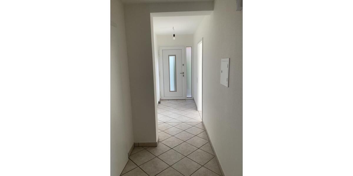 Erdgeschoßwohnung Siegen Eiserfeld - 2 Zimmer, 87 m&sup2;, 1.100&euro; | Angebot:25160878