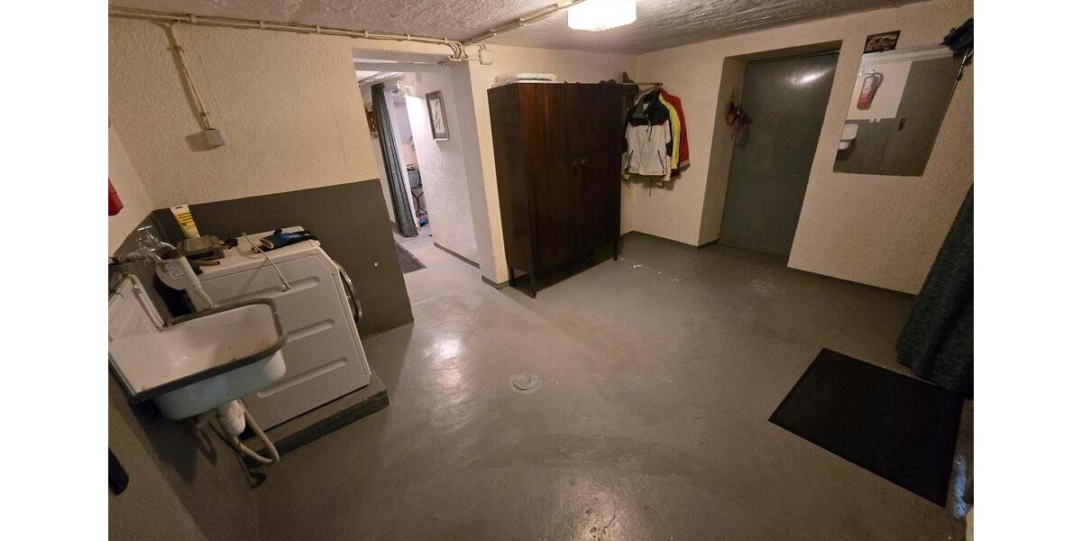 Erdgeschoßwohnung Hilchenbach - 3 Zimmer, 118 m&sup2;, 1.190&euro; | Angebot:26677965