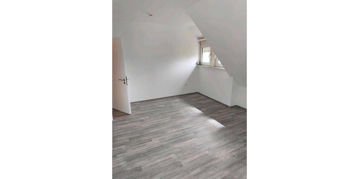 Etagenwohnung Hilchenbach - 3.5 Zimmer, 67 m&sup2;, 850&euro; | Angebot:25349127