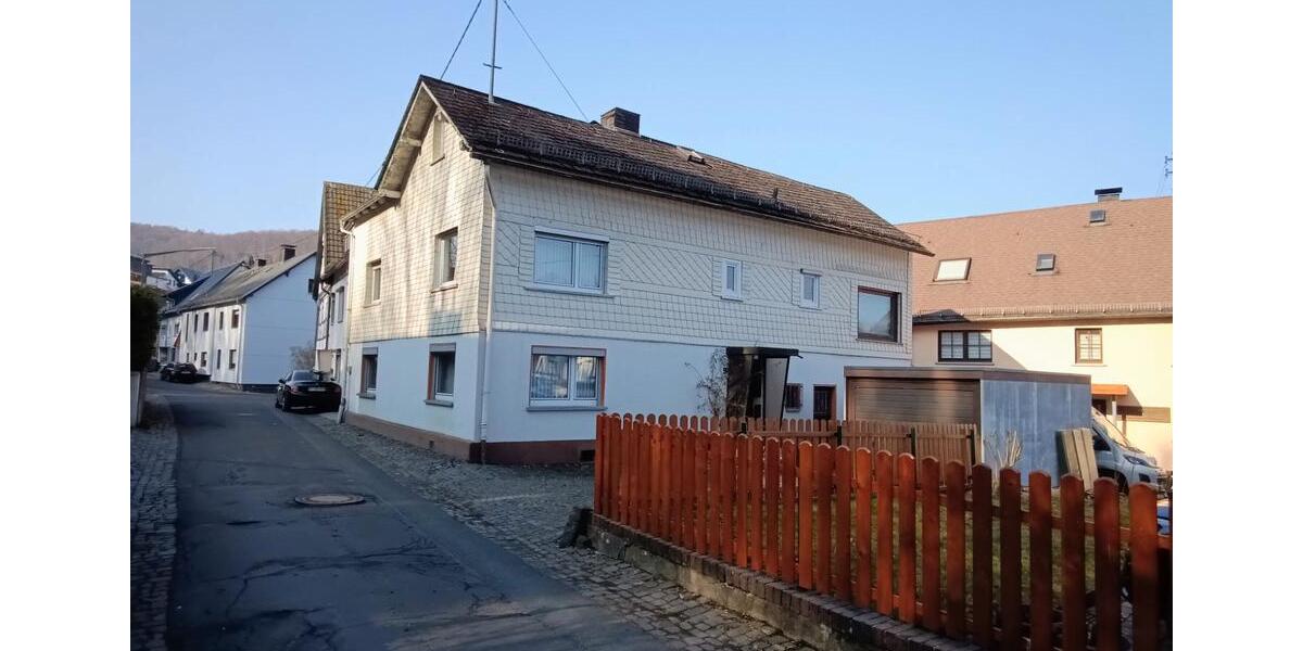 Einfamilienhaus Burbach - 5 Zimmer, 133 m&sup2;, 120.000&euro; | Angebot:26919094
