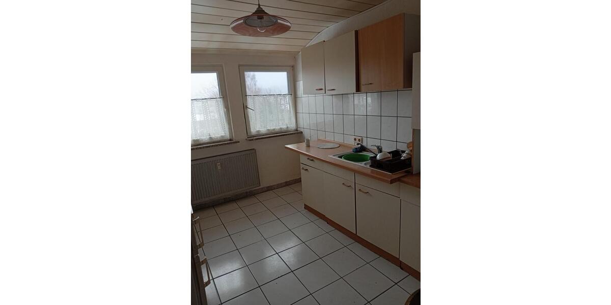 Dachgeschoßwohnung Eschenburg - 4 Zimmer, 80 m&sup2;, 500&euro; | Angebot:25045918