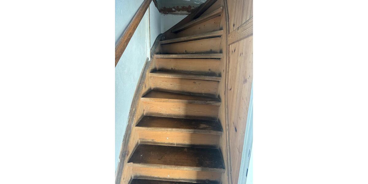 Doppelhaushälfte Haiger - 7 Zimmer, 100 m&sup2;, 125.000&euro; | Angebot:26941775