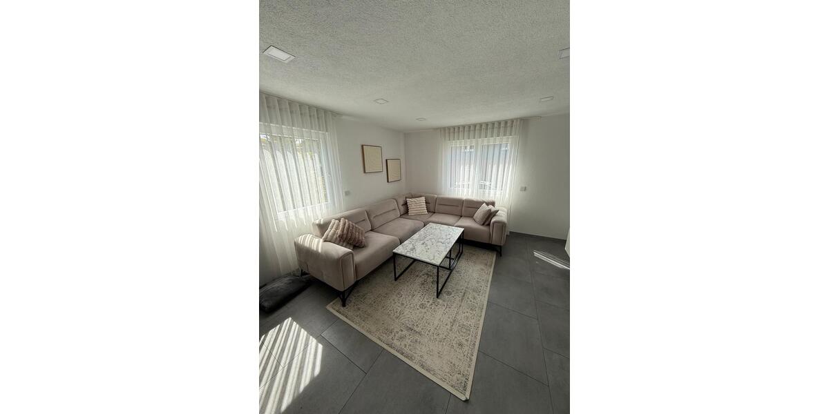 Erdgeschoßwohnung Neunkirchen - 3 Zimmer, 85 m&sup2;, 1.400&euro; | Angebot:26048066