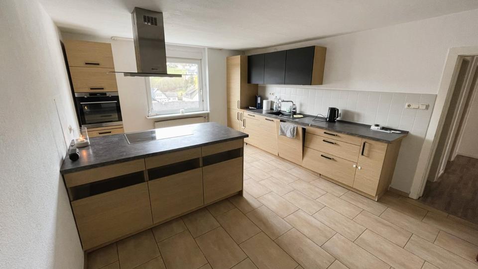 Einfamilienhaus Kirchhundem - 7 Zimmer, 170 m&sup2;, 240.000&euro; | Angebot:26890861