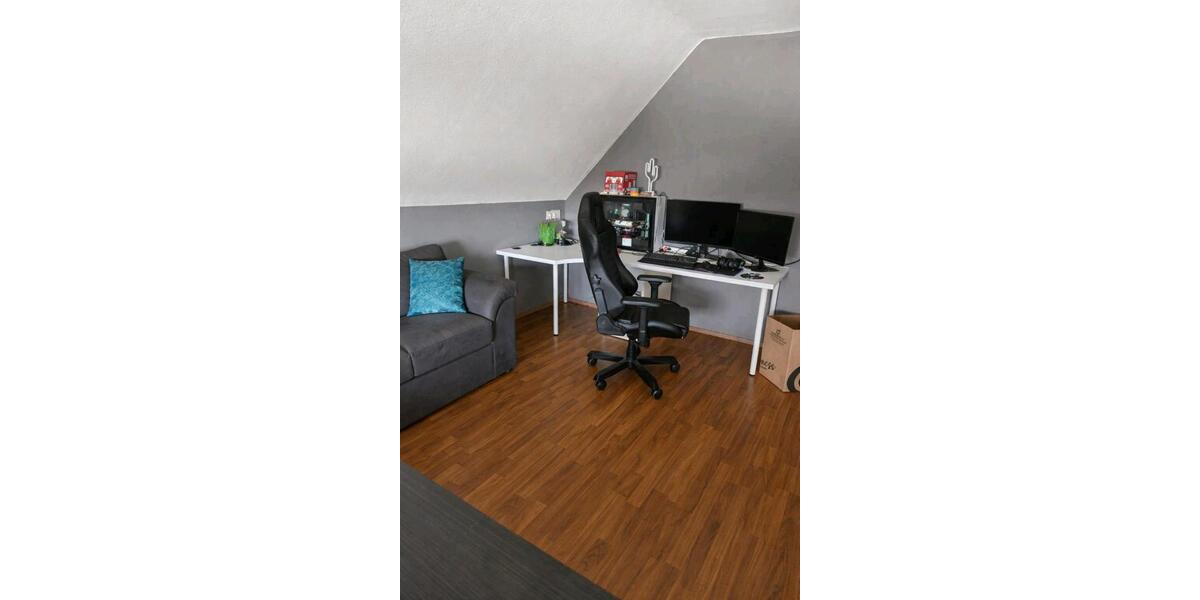 Dachgeschoßwohnung Eschenburg - 2 Zimmer, 60 m&sup2;, 670&euro; | Angebot:25545823
