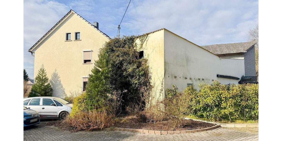 Bauernhaus, Landhaus Hachenburg VG - 7 Zimmer, 160 m&sup2;, 220.000&euro; | Angebot:25691949