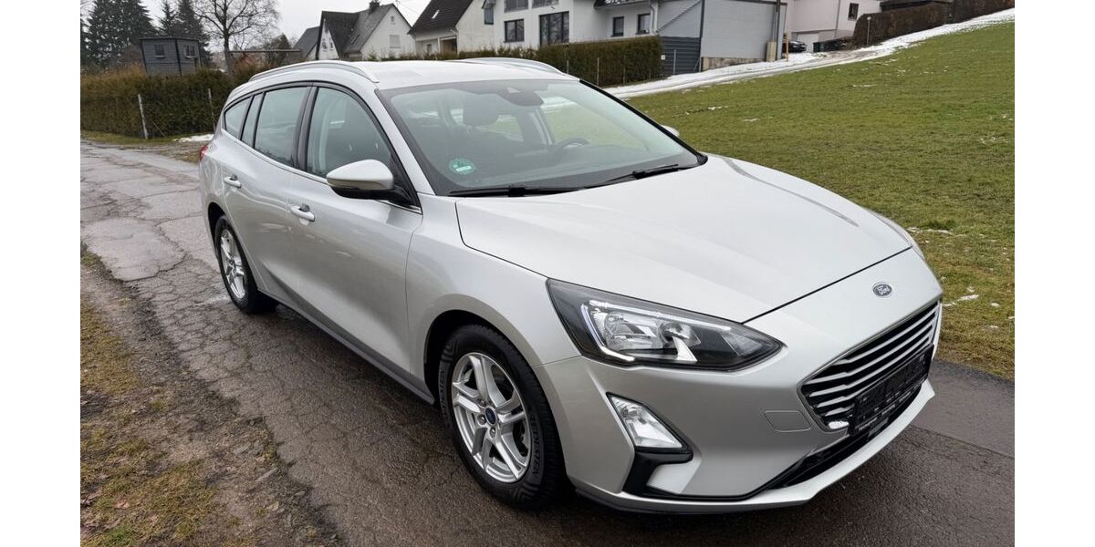 Ford Focus 25.000 km 16.990 &euro; Kirchhundem 57399