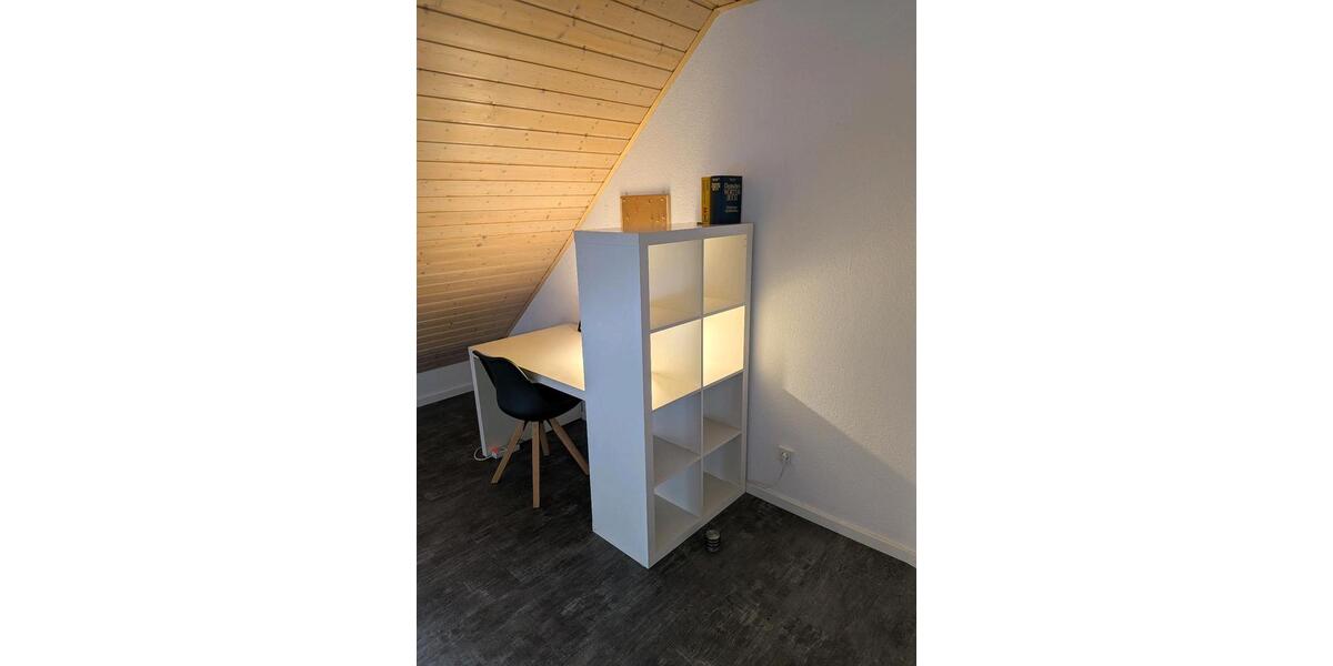 Dachgeschoßwohnung Rennerod - 2 Zimmer, 90 m&sup2;, 650&euro; | Angebot:25976018