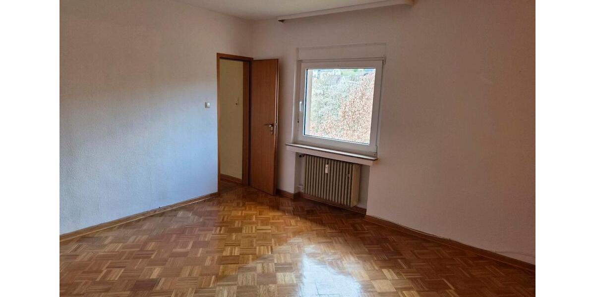 Erdgeschoßwohnung Siegen Dillnhütten - 5 Zimmer, 106 m&sup2;, 700&euro; | Angebot:26048054