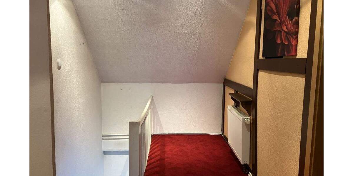 Einfamilienhaus Weitefeld - 5 Zimmer, 124 m&sup2;, 150.000&euro; | Angebot:25685049